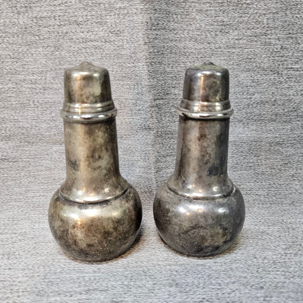 VTG Silver Plate 4” Salt & Pepper Shakers IS International Silver Company